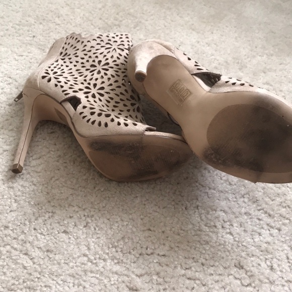 Aldo Ralidien Pumps - Picture 2 of 3